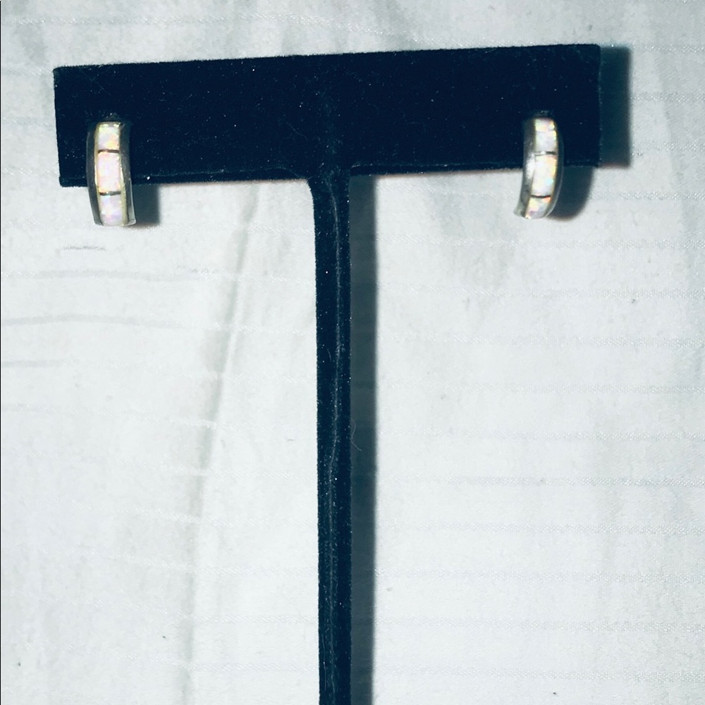 ‼️Bundle & Save‼️VINTAGE90’s OPAL Earrings